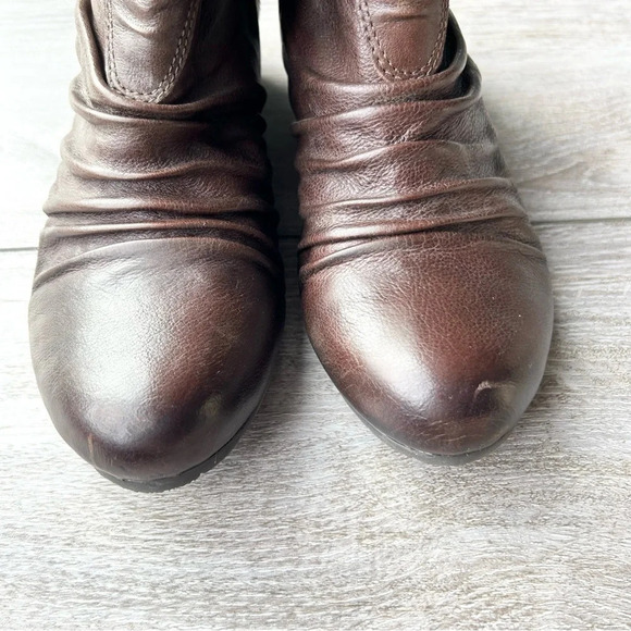 Locale Ruched Leather Wedge Ankle Boots - Picture 4 of 13